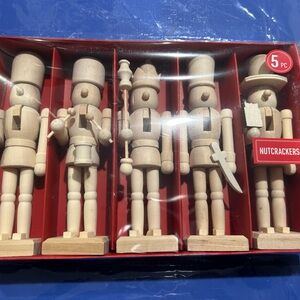 NWOT Set of 5 Handcrafted DIY Paintable craft 6 inch Nutcrackers